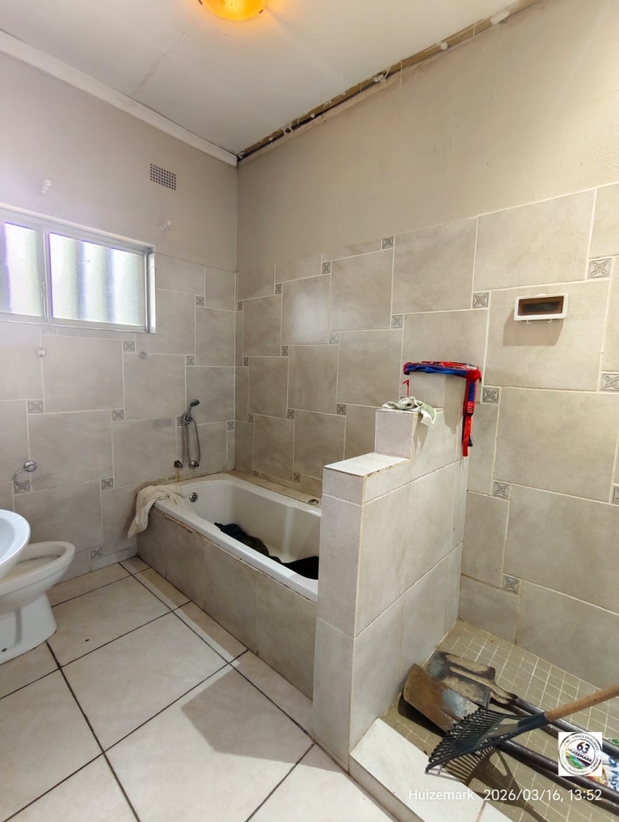 5 Bedroom Property for Sale in Sasolburg Ext 3 Free State